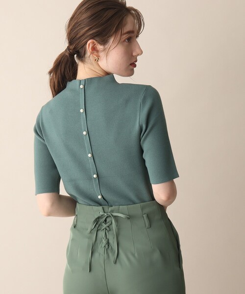 OPAQUE.CLIP（オペークドットクリップ）の「◆バックパール調ソウバリニット（ニット/セーター・レディース・マスタード/ブラック/ダークグリーン・38）」の3枚目の写真