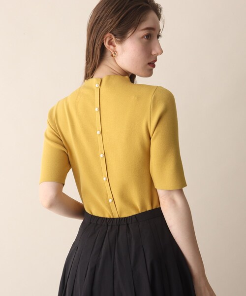 OPAQUE.CLIP（オペークドットクリップ）の「◆バックパール調ソウバリニット（ニット/セーター・レディース・マスタード/ブラック/ダークグリーン・38）」の8枚目の写真