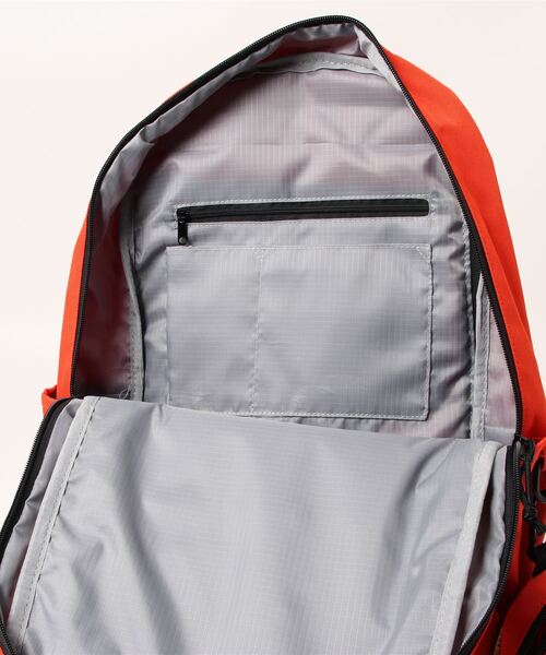 チチカカ（チチカカ）の「ポーチコンビバックパック（バックパック/リュック・レディース・ブラック/ネイビー/オレンジ・FREE）」の7枚目の写真