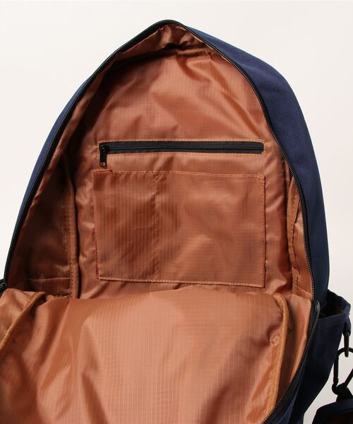 チチカカ（チチカカ）の「ポーチコンビバックパック（バックパック/リュック・レディース・ブラック/ネイビー/オレンジ・FREE）」の8枚目の写真