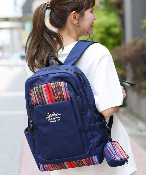 チチカカ（チチカカ）の「ポーチコンビバックパック（バックパック/リュック・レディース・ブラック/ネイビー/オレンジ・FREE）」の3枚目の写真