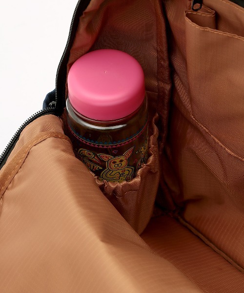 チチカカ（チチカカ）の「ポーチコンビバックパック（バックパック/リュック・レディース・ブラック/ネイビー/オレンジ・FREE）」の22枚目の写真