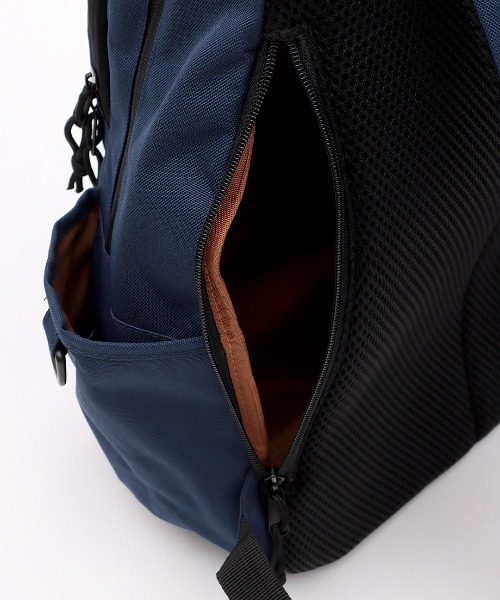 チチカカ（チチカカ）の「ポーチコンビバックパック（バックパック/リュック・レディース・ブラック/ネイビー/オレンジ・FREE）」の19枚目の写真