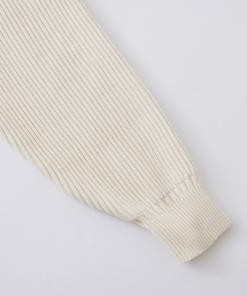 MONO-MART（モノマート）の「【CODDERR】畦編み ビッグシルエット クルーネックプルオーバーニット/ルーズフィット（ニット/セーター・レディース・ベージュ/イエロー/ブルー/ブラック/ホワイト/ネイビー/パープル/グリーン/グレー/オレンジ/レッド/チャコール/グレイッシュベージュ/サックスブルー/スモークピンク・M/L）」の21枚目の写真