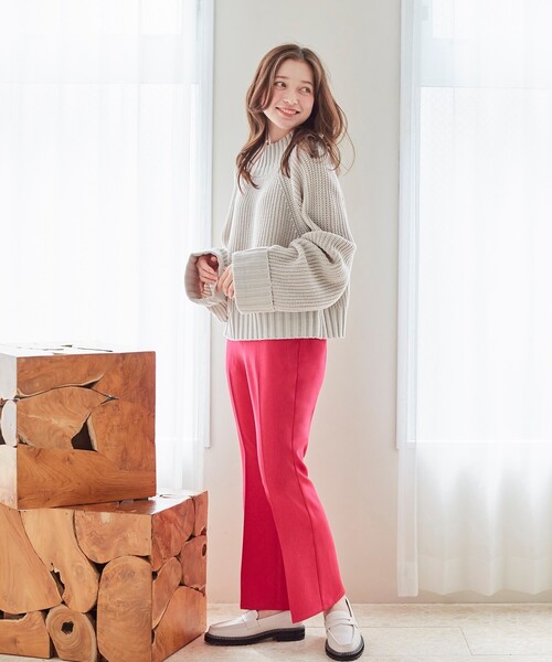 SHOO・LA・RUE(シューラルー)の「◆厚底 スクエアトゥ ローファー(ドレスシューズ・レディース・ブラック/ナチュラル・35/45)」の12枚目の写真