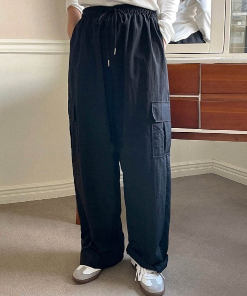 22 Aw 秋冬 韓国ファッション ボトムス レディース ナイロンカーゴパンツ ワイド その他パンツ Dalfwin ダールフィン のファッション通販 Zozotown