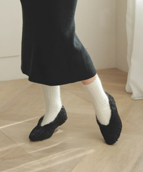 DONOBAN（ドノバン）の「ボアパンプス（バレエシューズ・レディース・アイボリー/ブラック・35(22.5cm)/37(23.5cm)/24.5cm）」の12枚目の写真