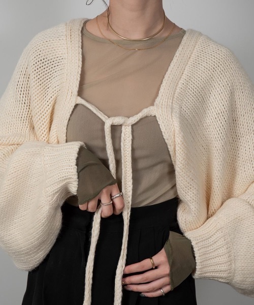 Amiur（エミレ）の「two tone loose fit tops（Tシャツ/カットソー・レディース・ベージュ/グリーン・FREE）」の5枚目の写真