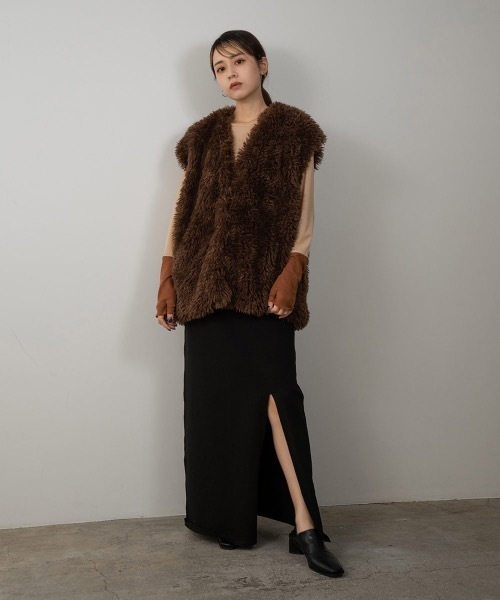 Amiur（エミレ）の「two tone loose fit tops（Tシャツ/カットソー・レディース・ベージュ/グリーン・FREE）」の7枚目の写真