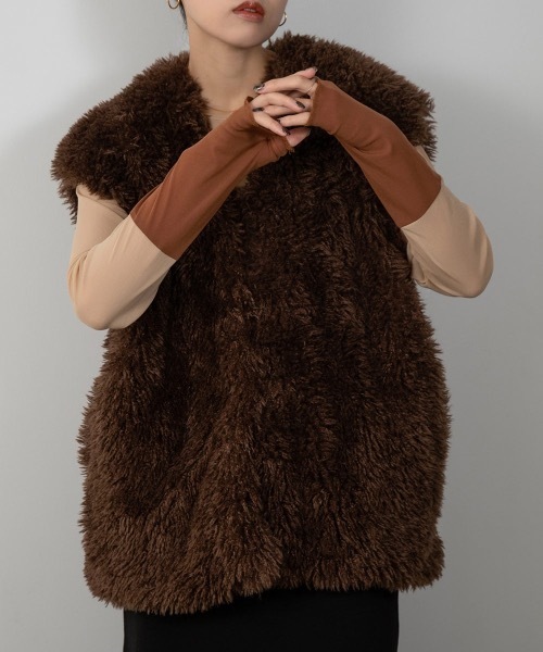 Amiur（エミレ）の「two tone loose fit tops（Tシャツ/カットソー・レディース・ベージュ/グリーン・FREE）」の9枚目の写真