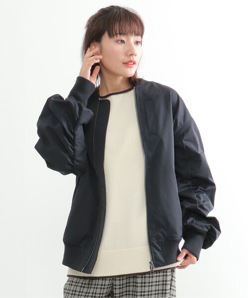 LBC（エルビーシー）の「クシュスリーブワイドリブMA-1（MA-1・レディース・ベージュ系その他/ダークネイビー・L/M）」の4枚目の写真