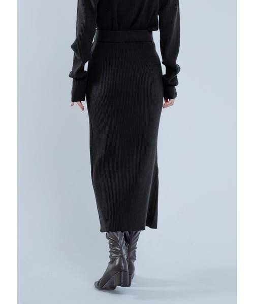 Adoon plain(アドーンプレーン)の「【セットアップ可能】2way/スリットニットスカート(スカート・レディース・ブルー/ブラック・MEDIUM/LARGE)」の7枚目の写真