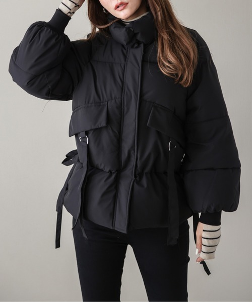 SUGAR BISKET(シュガービスケット)の「ウエストギャザーフェイクダウンブルゾン(ダウンジャケット/コート・レディース・ベージュ/ブラック/グリーン・L/M)」の5枚目の写真