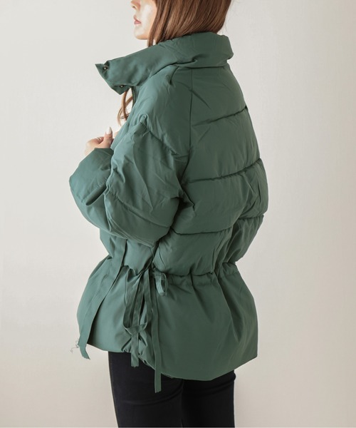 SUGAR BISKET(シュガービスケット)の「ウエストギャザーフェイクダウンブルゾン(ダウンジャケット/コート・レディース・ベージュ/ブラック/グリーン・L/M)」の15枚目の写真