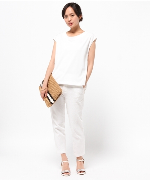 Tiara（ティアラ）の「裾フレアトップス（Tシャツ/カットソー・レディース・オフホワイト/ベージュ系その他/ダークネイビー・9）」の12枚目の写真