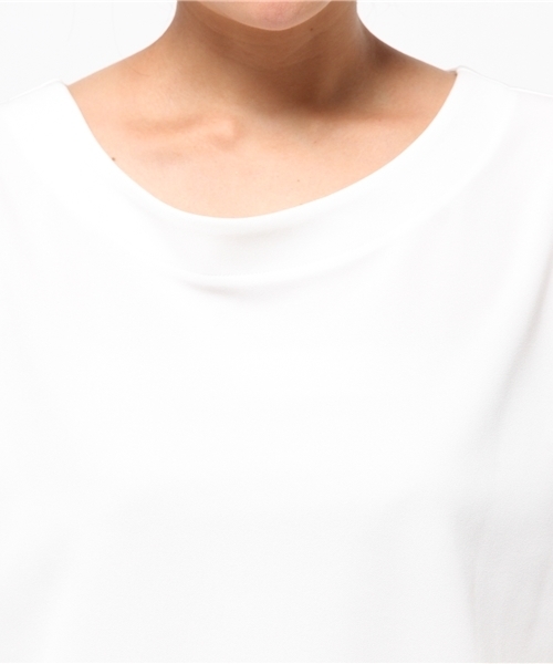 Tiara（ティアラ）の「裾フレアトップス（Tシャツ/カットソー・レディース・オフホワイト/ベージュ系その他/ダークネイビー・9）」の4枚目の写真