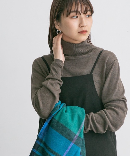KBF（ケイビーエフ）の「ハイネックコンパクトニット（ニット/セーター・レディース・ブラウン/グリーン/オレンジ・ONE）」の19枚目の写真
