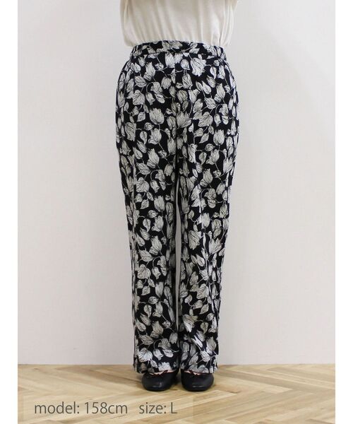 CRAFT STANDARD BOUTIQUE（クラフトスタンダードブティック）の「インドコットン　プリントイージーパンツ（その他パンツ・レディース・ベージュ/ブラック・M/L）」の13枚目の写真