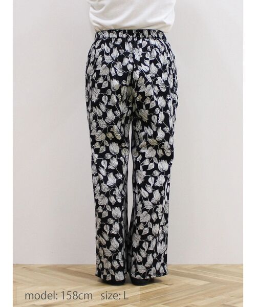 CRAFT STANDARD BOUTIQUE（クラフトスタンダードブティック）の「インドコットン　プリントイージーパンツ（その他パンツ・レディース・ベージュ/ブラック・M/L）」の11枚目の写真