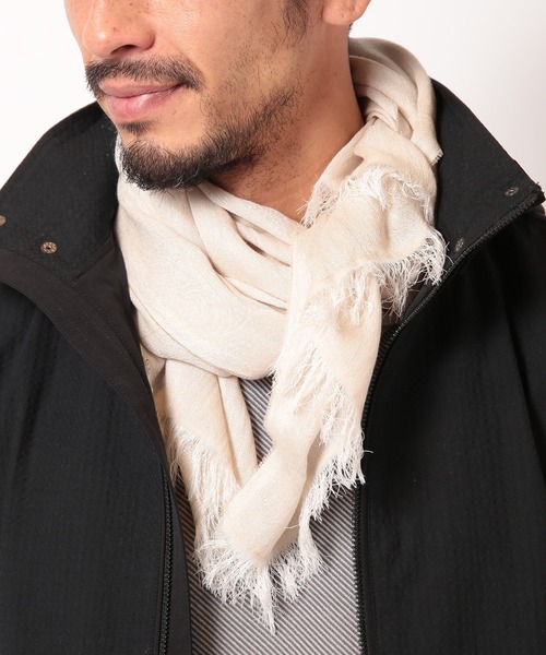 MEN'S BIGI（メンズビギ）の「ペイズリージャカードストール（ストール/ショール・メンズ・サックスブルー/ベージュ・FREE）」の7枚目の写真