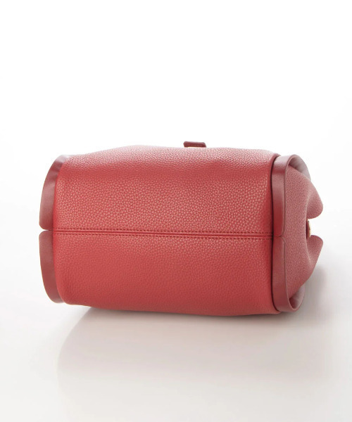 cache cache(カシュ カシュ)の「カシュカシュ cachecache / 3レイヤーヒネリ金具2wayトート(トートバッグ・レディース・ベージュ系その他/アイボリー/レッド/ブラック/ホワイト系その他/キャメル/イエロー・FREE)」の20枚目の写真