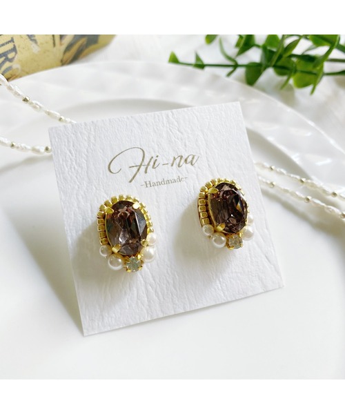 tone（トーン）の「【Hi-na】ビジューとビーズの刺繡アクセサリー　ピアス(MA)（ピアス（両耳用）・レディース・オレンジ/クリアブラック/クリア/ベージュ・FREE）」の2枚目の写真