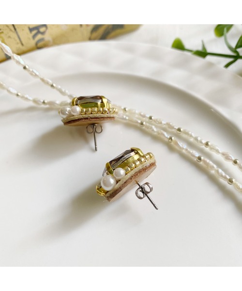tone（トーン）の「【Hi-na】ビジューとビーズの刺繡アクセサリー　ピアス(MA)（ピアス（両耳用）・レディース・オレンジ/クリアブラック/クリア/ベージュ・FREE）」の7枚目の写真