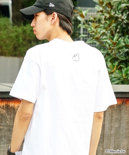 Miffy（ ミッフィー）の「【 MIFFY/ミッフィー】コラボ Tシャツ ドロップショルダー 　オーバーサイズ（Tシャツ/カットソー・メンズ・ピンク系その他/オフホワイト/ブルー系その他/ホワイト・MEDIUM/SMALL/X-LARGE/LARGE）」の21枚目の写真