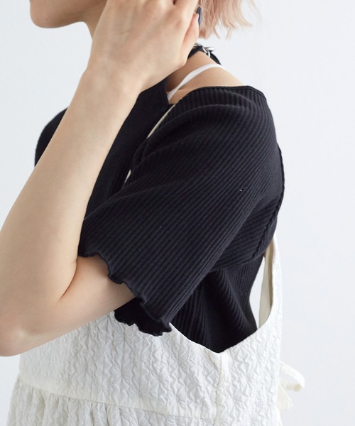 w closet(ダブルクローゼット)の「ホルターネックアメリカンスリーブプルオーバー(Tシャツ/カットソー・レディース・ブラック/ブルー系その他/ホワイト×ブラック/オフホワイト・FREE)」の8枚目の写真