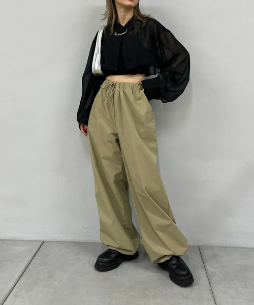 WHO'S WHO gallery（フーズフーギャラリー）の「イージーファットパンツ（カーゴパンツ・レディース・ブラック/ベージュ/アイボリー・FREE）」の7枚目の写真