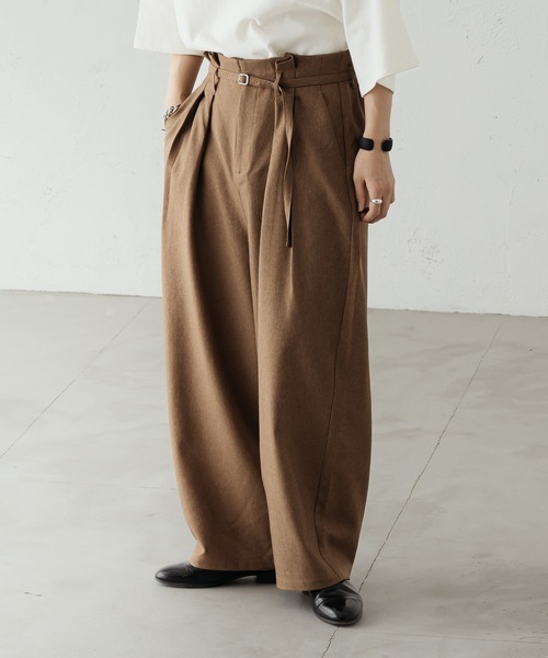 epnok（エプノック）の「ハイウエストタックワイドパンツ（その他パンツ・メンズ・ブラック/カーキ/ベージュ・SMALL/MEDIUM/LARGE）」の5枚目の写真