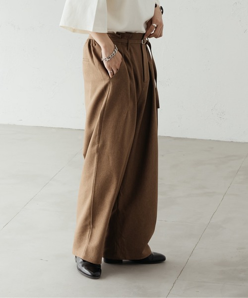 epnok（エプノック）の「ハイウエストタックワイドパンツ（その他パンツ・メンズ・ブラック/カーキ/ベージュ・SMALL/MEDIUM/LARGE）」の9枚目の写真