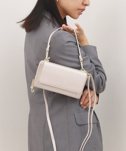 cache cache（カシュ カシュ）の「カシュカシュ cachecache / WEB限定カラーコンビウォレットショルダーバッグ（ショルダーバッグ・レディース・ブラック/マスタード/キャメル/ネイビー/ベージュ系その他/グレー/ホワイト系その他/グリーン/ピンク/ベージュ系その他2/ホワイト/ブロンズ・FREE）」の2枚目の写真