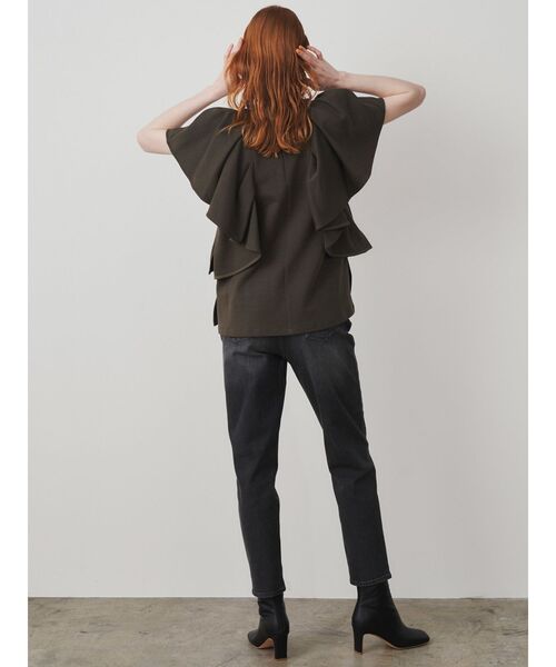 ELENDEEK（エレンディーク）の「タックラッフルカットソー（Tシャツ/カットソー・レディース・ブラック/カーキ/オフホワイト・FREE）」の6枚目の写真