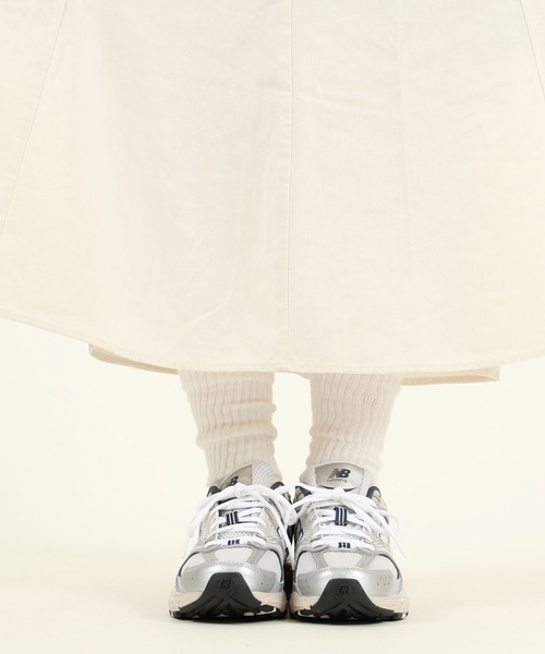 NEW BALANCE(ニューバランス)の「new balance/ニューバランス メンズ レディース スニーカー カジュアル Y2K MR530(スニーカー・レディース・グレー/ホワイト×ホワイト/ブラック×ブラック/ホワイト/シルバー/オフホワイト・23.0cm/23.5cm/24.0cm/24.5cm/25.0cm/25.5cm/26.0cm/26.5cm/27.0cm/27.5cm/28.0cm/22.5cm)」の19枚目の写真