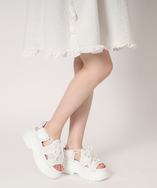 cs T&P（シーエスティーアンドピー）の「◆厚底レースアップスポサン（サンダル・レディース・ホワイト/ブラック/ベージュ・S/M/L/LL）」の18枚目の写真