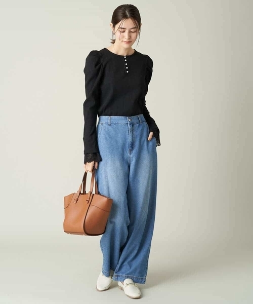 a.v.v(アーヴェヴェ)の「【前後2WAY】レーススリーブタックパフリブトップス(Tシャツ/カットソー・レディース・ブラック/アイボリー・36/40/38/34/42)」の16枚目の写真