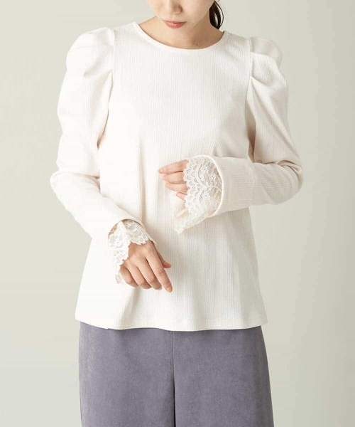 a.v.v(アーヴェヴェ)の「【前後2WAY】レーススリーブタックパフリブトップス(Tシャツ/カットソー・レディース・ブラック/アイボリー・36/40/38/34/42)」の10枚目の写真