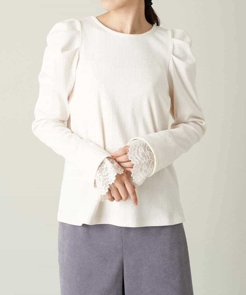 a.v.v(アーヴェヴェ)の「【前後2WAY】レーススリーブタックパフリブトップス(Tシャツ/カットソー・レディース・ブラック/アイボリー・36/40/38/34/42)」の12枚目の写真