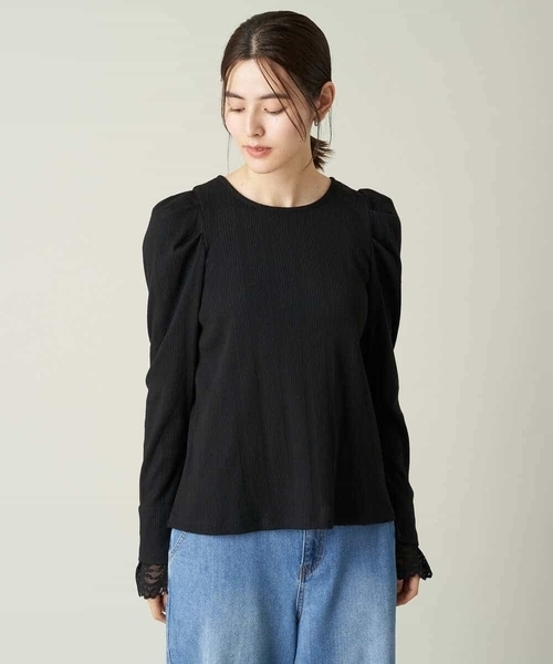 a.v.v(アーヴェヴェ)の「【前後2WAY】レーススリーブタックパフリブトップス(Tシャツ/カットソー・レディース・ブラック/アイボリー・36/40/38/34/42)」の6枚目の写真