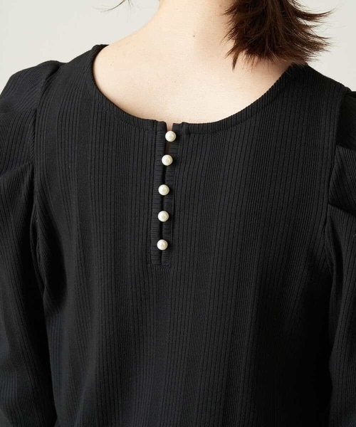 a.v.v(アーヴェヴェ)の「【前後2WAY】レーススリーブタックパフリブトップス(Tシャツ/カットソー・レディース・ブラック/アイボリー・36/40/38/34/42)」の11枚目の写真