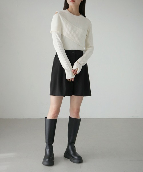 cheriella(シェリエラ)の「【cheriella】WEB限定肩あきアシメリブニット WEB LIMITED SHOULDER CUT ASYMMETRIC RIB KNIT(ニット/セーター・レディース・パープル/ダークグリーン/ブラック/アイボリー/ブルー・M)」の10枚目の写真