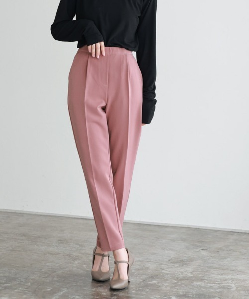 Pierrot（ピエロ）の「高見えすっきりテーパードパンツ（スラックス・レディース・ブラウン/キャメル/グレイッシュベージュ/グレー系その他/ブラック/ピンク系その他/アイボリー/ダークネイビー/グレー/グリーン系その他/ライトイエロー/ブラウン系その他/スモークピンク/インディゴブルー/イエロー系その他/グレイッシュブルー/オレンジ系その他/パープル系その他/グレー系その他2/ベージュ系その他/モカ/サンドベージュ・TM/S/PL/PM/PS/LL/L/TL/M/TLL/TS/PLL）」の20枚目の写真