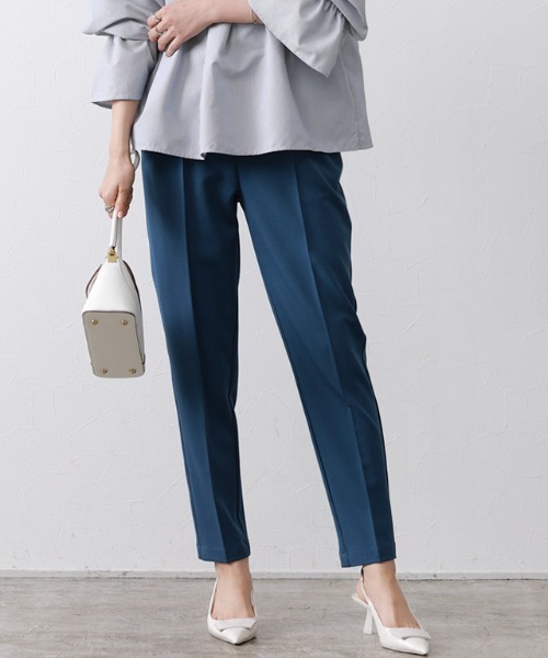 Pierrot（ピエロ）の「高見えすっきりテーパードパンツ（スラックス・レディース・ブラウン/キャメル/グレイッシュベージュ/グレー系その他/ブラック/ピンク系その他/アイボリー/ダークネイビー/グレー/グリーン系その他/ライトイエロー/ブラウン系その他/スモークピンク/インディゴブルー/イエロー系その他/グレイッシュブルー/オレンジ系その他/パープル系その他/グレー系その他2/ベージュ系その他/モカ/サンドベージュ・TM/S/PL/PM/PS/LL/L/TL/M/TLL/TS/PLL）」の13枚目の写真