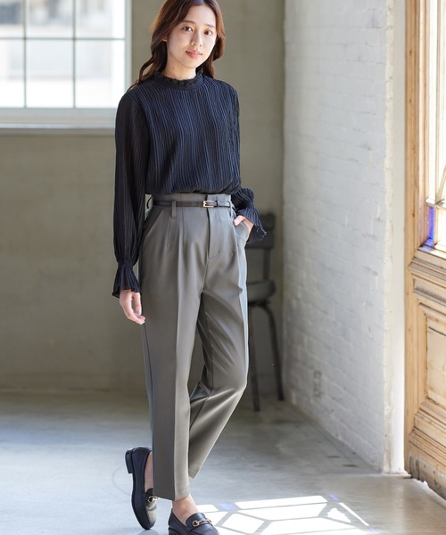 Honeys(ハニーズ)の「ベルト付テーパードパンツ(スラックス・レディース・ネイビー/ブルー/ブラック/モカ/チャコールグレー・M/LL/S/L)」の13枚目の写真