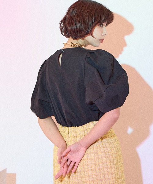 ELLEgirl(エルガール)の「コクーンスリーブT【ELLEgirl/エル ガール】(Tシャツ/カットソー・レディース・オフホワイト/ブルー/ブラック・FREE)」の19枚目の写真