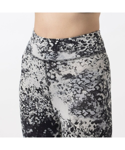 Reebok(リーボック)の「モダン サファリ コットンタイト レギンス / Mod Safari Cotton Tight Legging(レギンス/スパッツ・レディース・ネイビー/ブラック系その他・SMALL/MEDIUM/X-LARGE/LARGE/X-SMALL/XX-LARGE)」の11枚目の写真