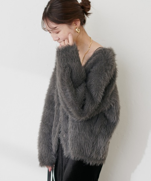 natural couture（ナチュラルクチュール）の「ロングフェザーボリュームカーディガン（カーディガン/ボレロ・レディース・アイボリー/チャコールグレー/モカ/グレー・FREE）」の12枚目の写真
