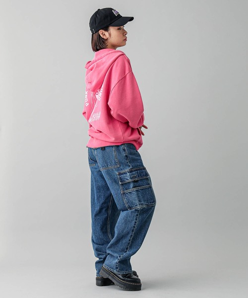 X-girl（エックスガール）の「FACE & CURSIVE LOGO ZIP UP SWEAT