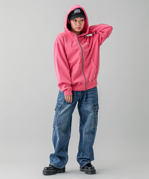 X-girl（エックスガール）の「FACE & CURSIVE LOGO ZIP UP SWEAT